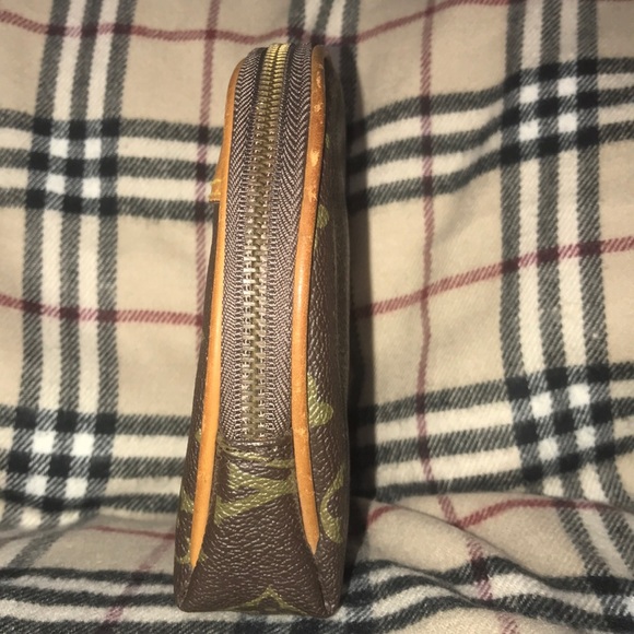 Louis Vuitton handbag (real) - Picture 4 of 5